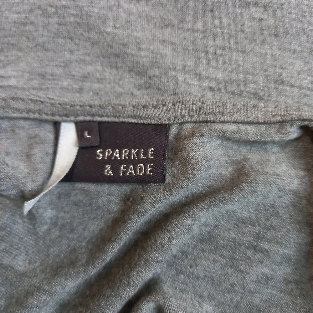 Sparkle & Fade - Picture 3 of 4